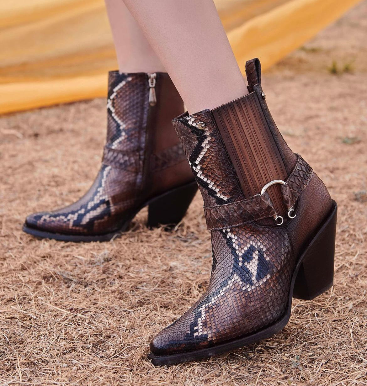 BOTINES