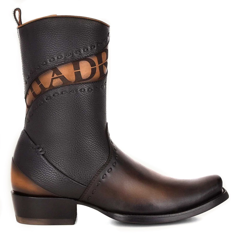 CA BOTA CUADRA GRABADO LASER NEGRO CU559